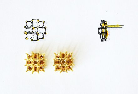 リフォーム(リ・スタイル）するピアスのダイヤモンドを留める前の枠の写真