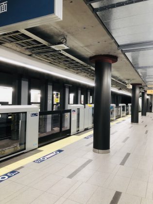 新駅の構内です。