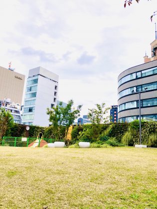 銀座のど真ん中の天空区立公園です。