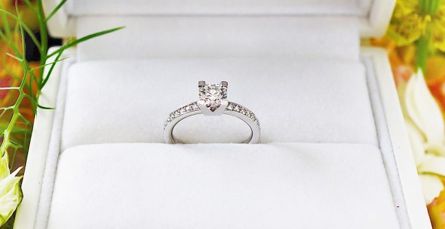 世界にひとつの婚約指輪