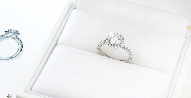 お母様の婚約指輪を使って
