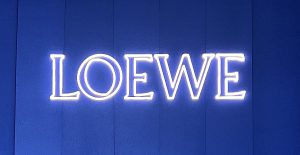 LOEWE CRAFTED WORLD