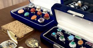 宝石の整理整頓